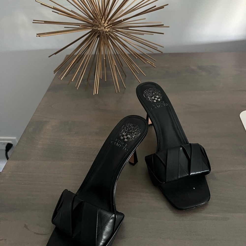 Vince Camuto Black Heeled Sandals with Block Heel